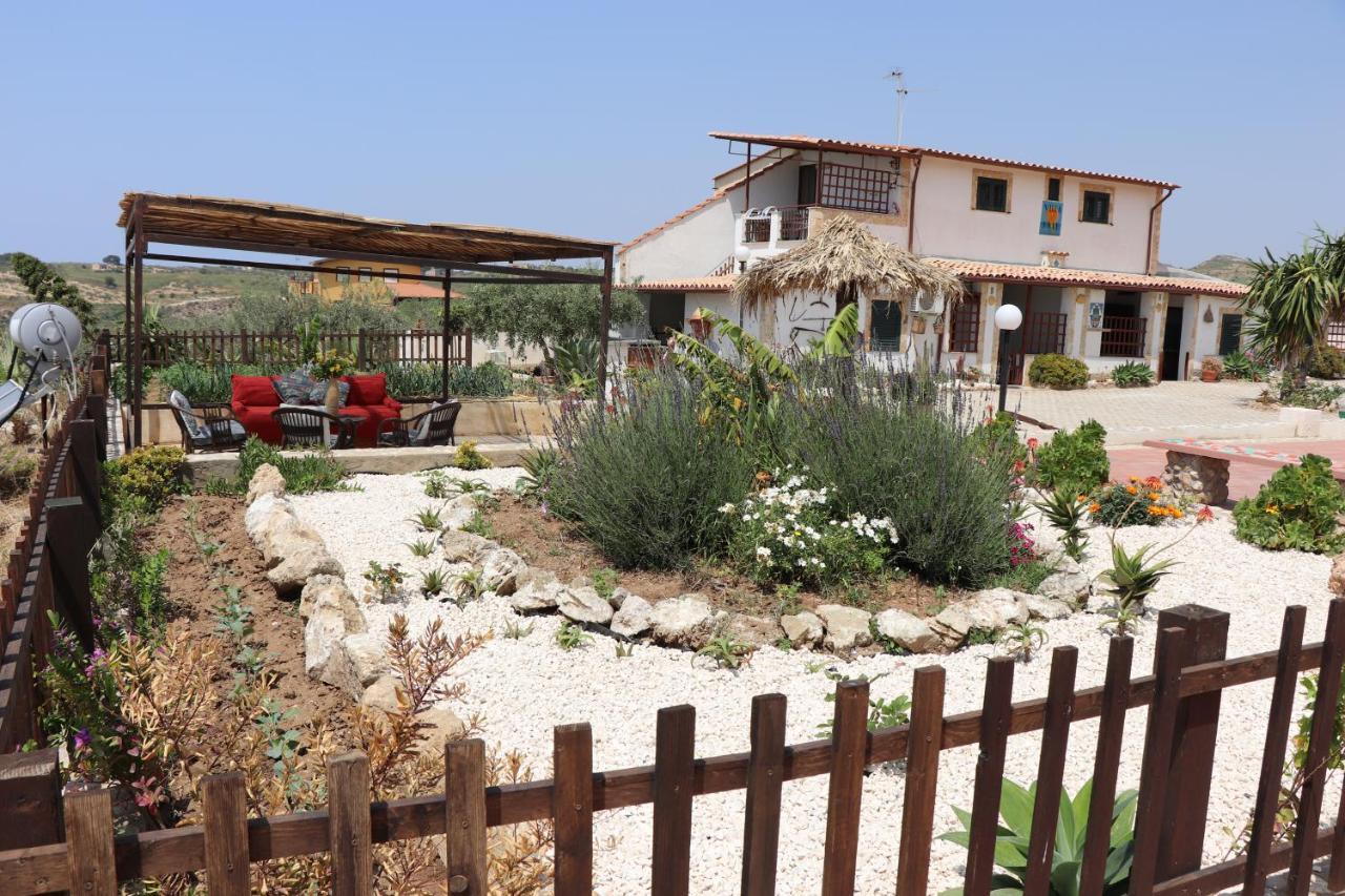 Casa Vacanza Villa Sole 시큘리아나 외부 사진